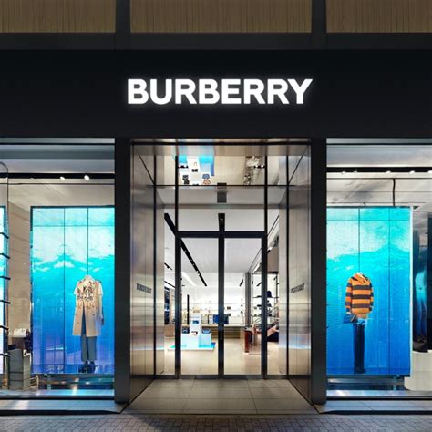 the burberry digital outlet|Burberry official outlet store.